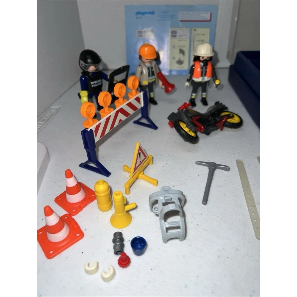 PLAYMOBIL 4218 S.W.A.T. Police Play Set And Carry Case - Incomplete